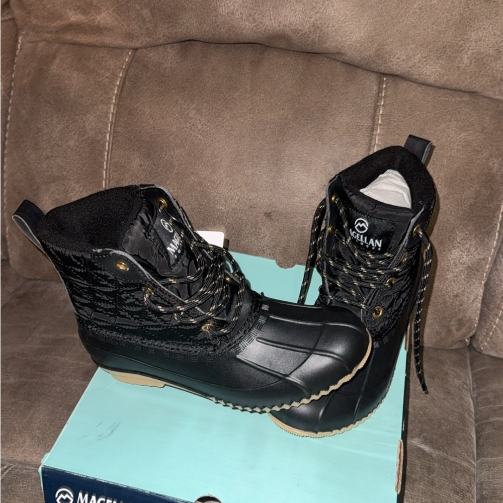 Womens Magellan snow boots